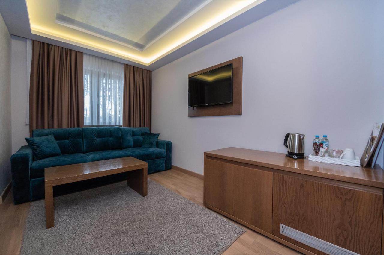 Hotel Park Сребреник Екстер'єр фото