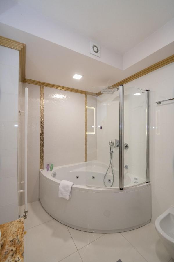 Hotel Park Сребреник Екстер'єр фото